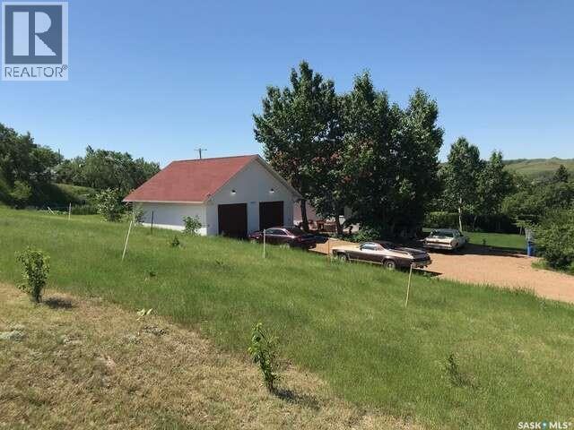 2015 1st Avenue N, Rockglen, Saskatchewan  S0H 3R0 - Photo 2 - SK030591