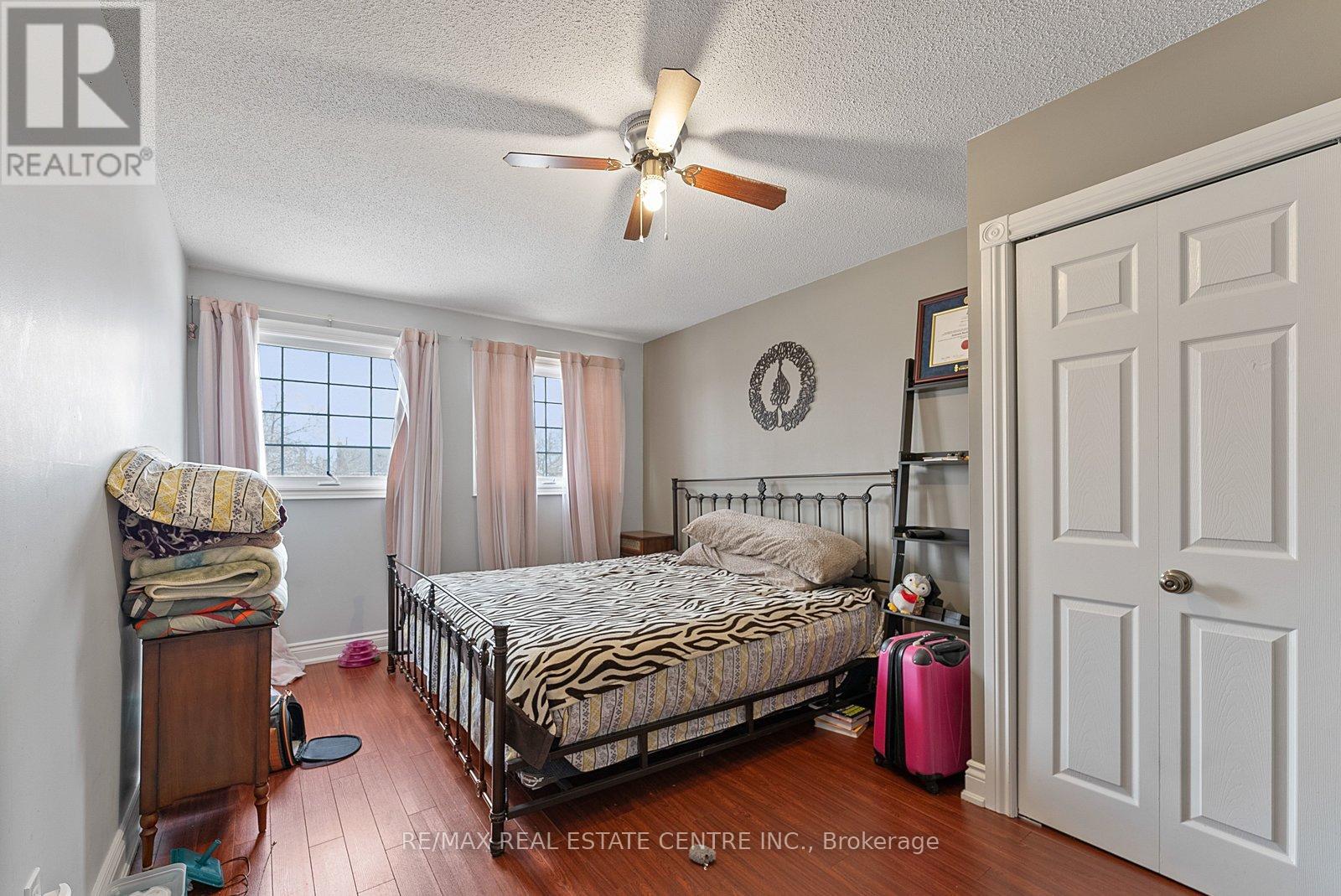 4168 Powderhorn Crescent, Mississauga, Ontario  L5L 3B9 - Photo 19 - W12835328