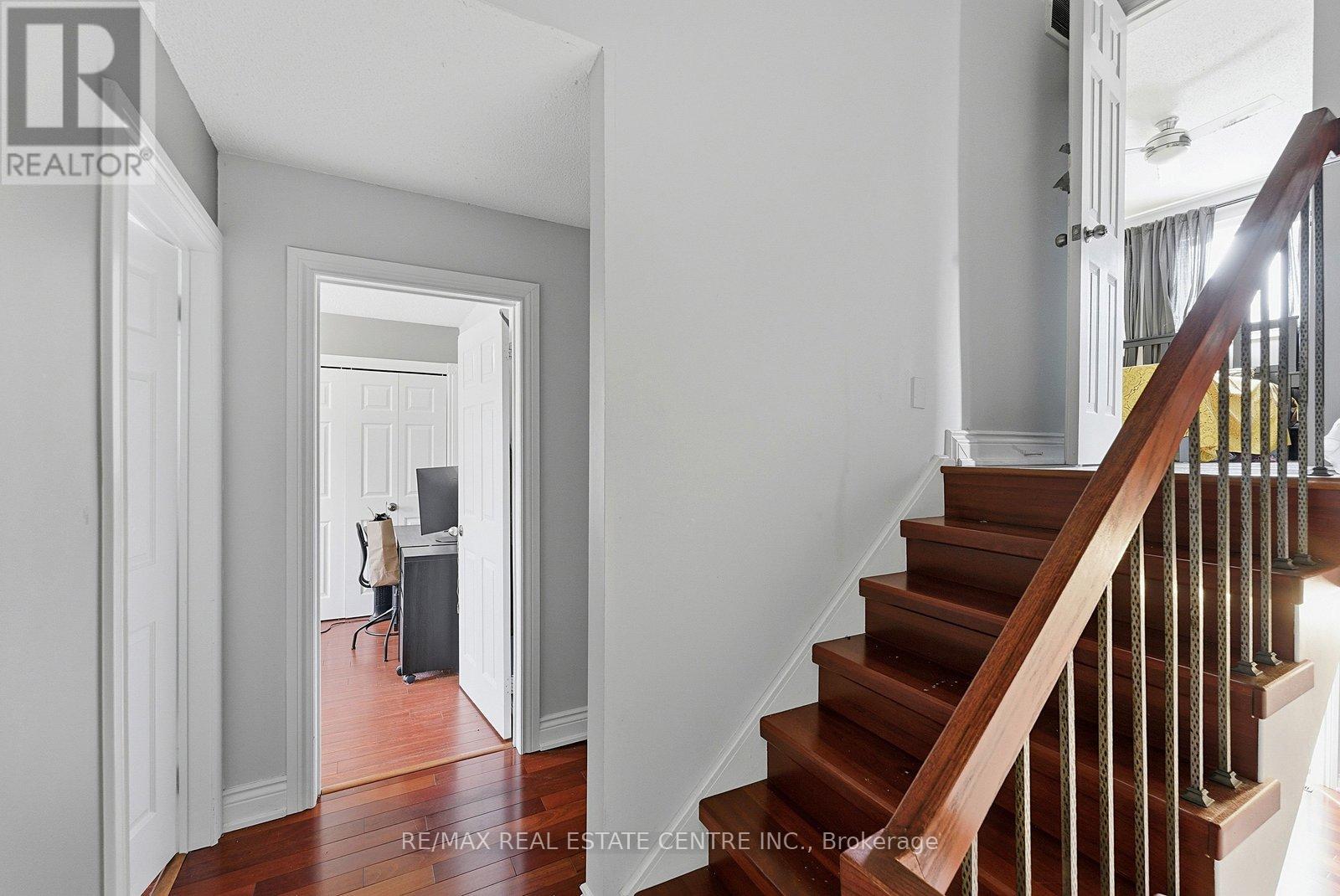 4168 Powderhorn Crescent, Mississauga, Ontario  L5L 3B9 - Photo 18 - W12835328