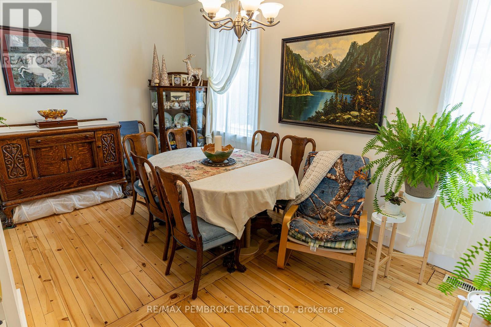 563 Perth Street, Pembroke, Ontario  K8A 6B7 - Photo 11 - X12889648