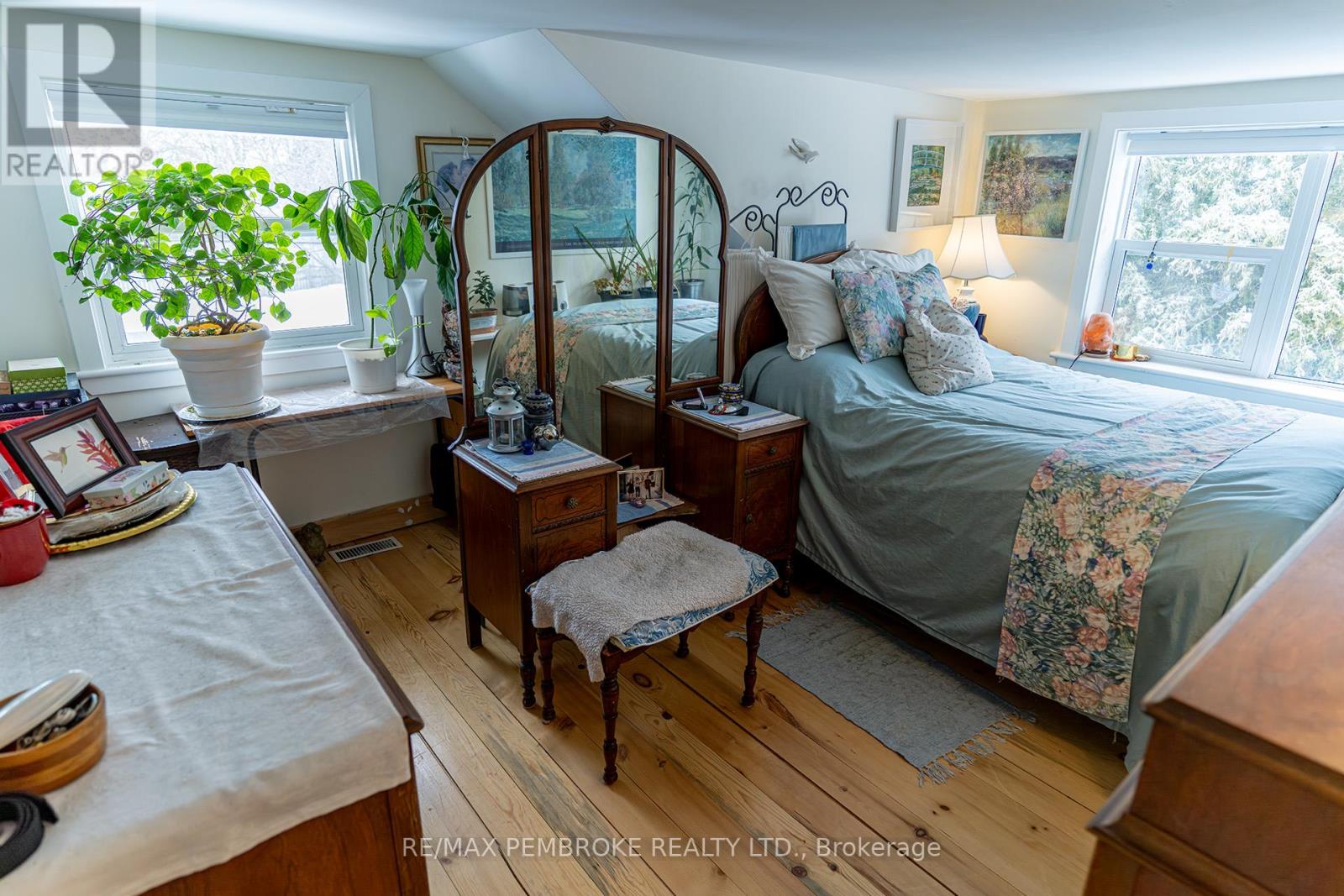 563 Perth Street, Pembroke, Ontario  K8A 6B7 - Photo 26 - X12889648