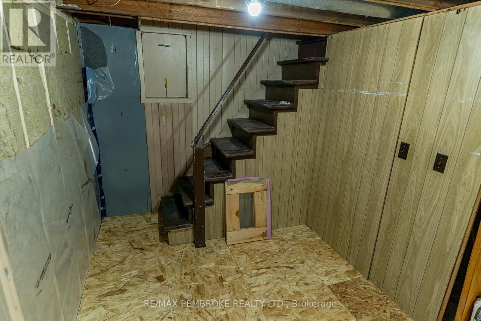 563 Perth Street, Pembroke, Ontario  K8A 6B7 - Photo 30 - X12889648