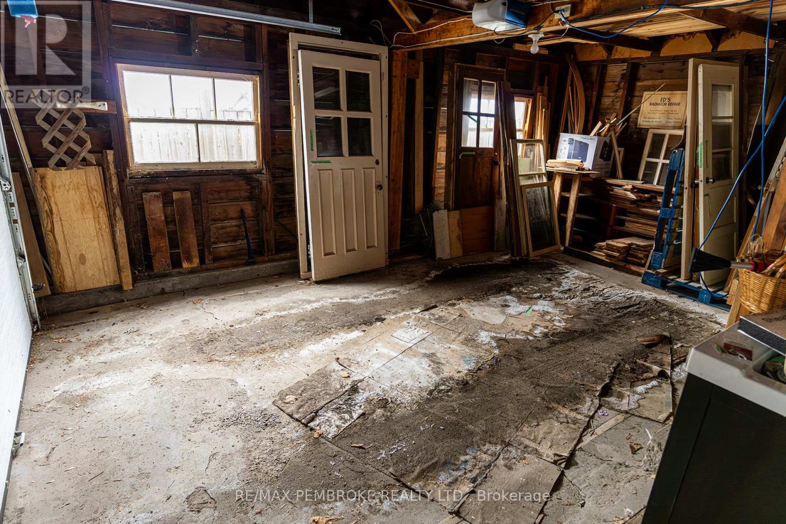 563 Perth Street, Pembroke, Ontario  K8A 6B7 - Photo 36 - X12889648