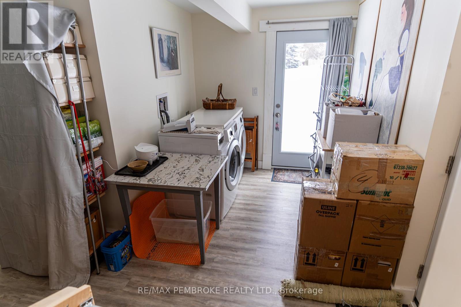 563 Perth Street, Pembroke, Ontario  K8A 6B7 - Photo 5 - X12889648