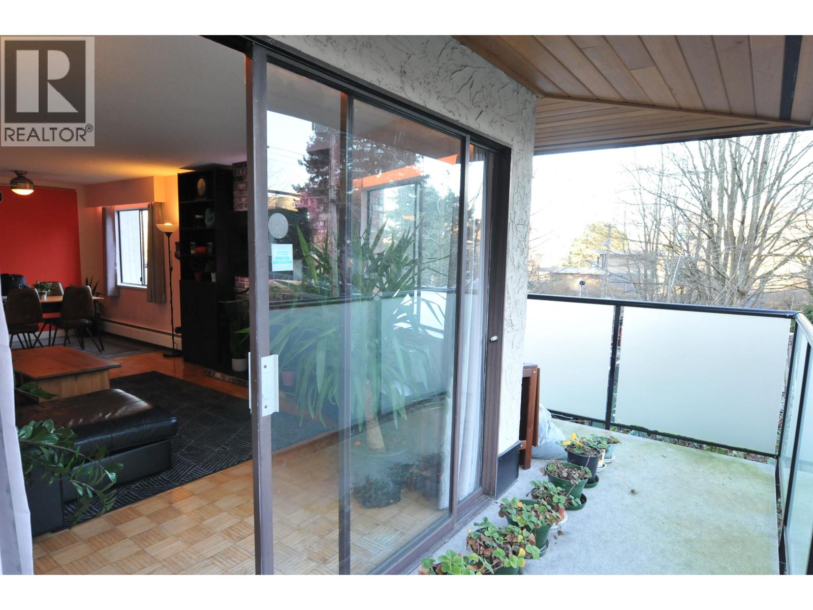 209 930 E 7th Avenue, Vancouver, British Columbia  V5T 1P6 - Photo 3 - R3100309