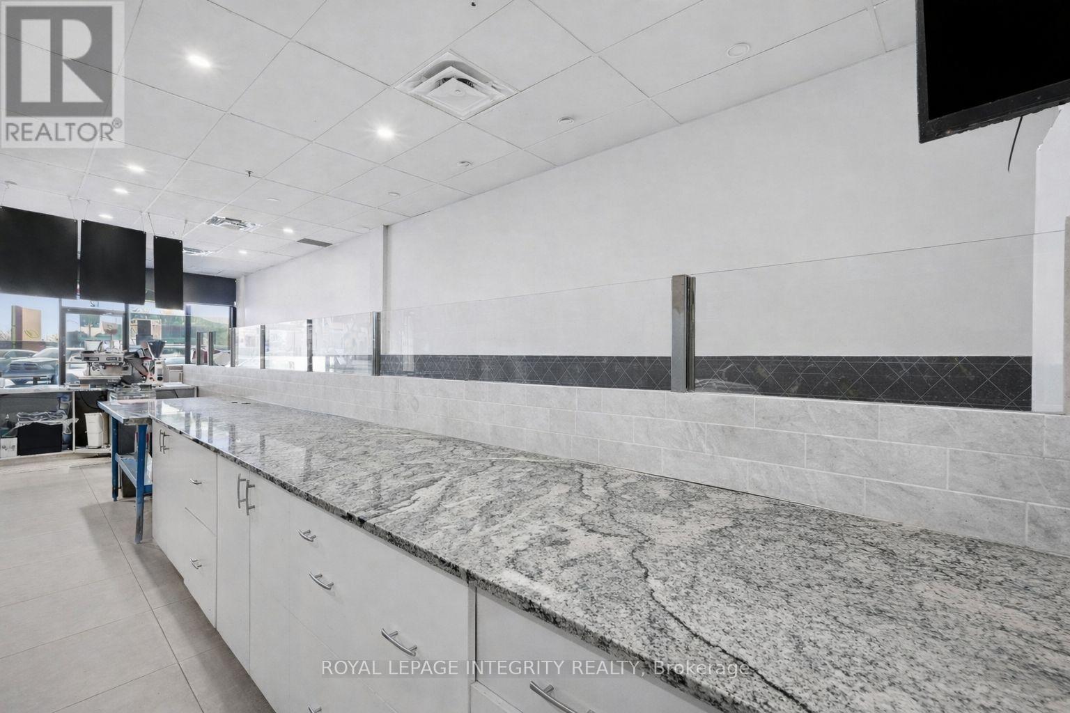 #12 - 250 Greenbank Road, Ottawa, Ontario  K2H 8X4 - Photo 20 - X12889636