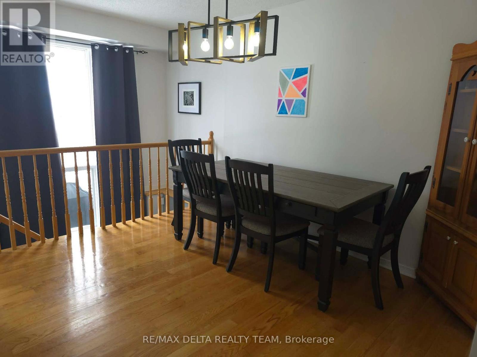 1502 Bonneville Crescent, Ottawa, Ontario  K1C 7N1 - Photo 5 - X12889660