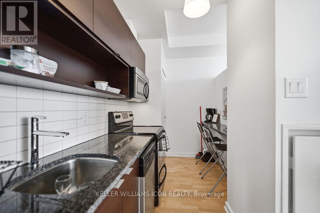 1301 - 324 Laurier Avenue W, Ottawa, Ontario  K1P 0A4 - Photo 16 - X12889674