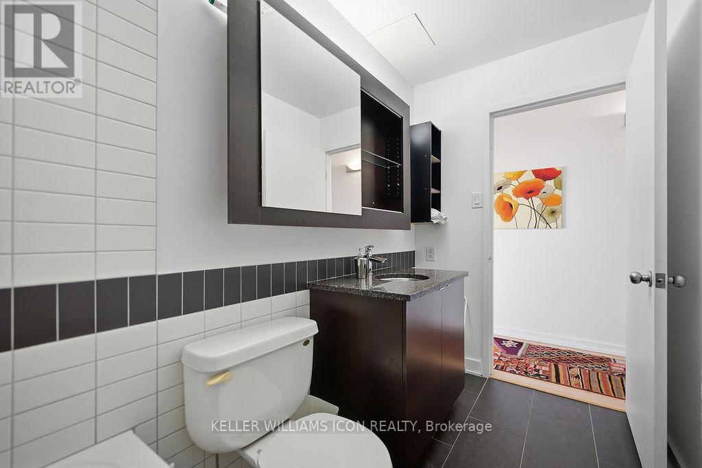 1301 - 324 Laurier Avenue W, Ottawa, Ontario  K1P 0A4 - Photo 25 - X12889676