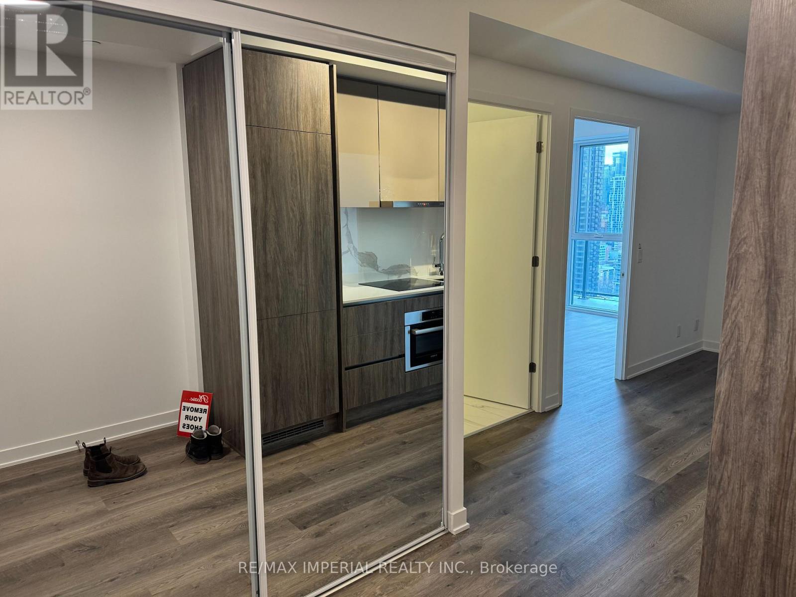 2815 - 180 Front Street E, Toronto, Ontario  M5A 0A9 - Photo 11 - C12886528