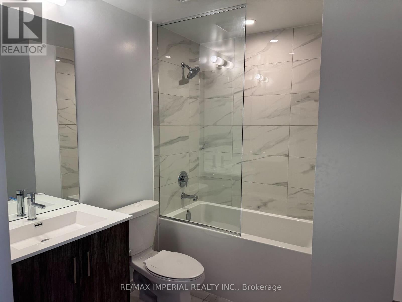 2815 - 180 Front Street E, Toronto, Ontario  M5A 0A9 - Photo 17 - C12886528