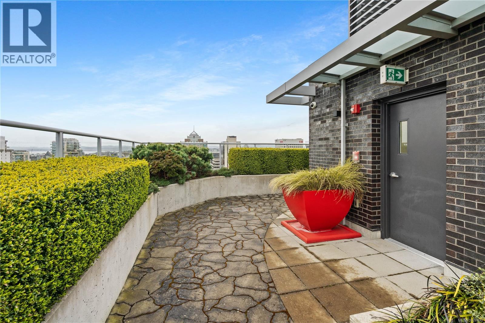 305 838 Broughton St, Victoria, British Columbia  V8W 1E4 - Photo 25 - 1028933