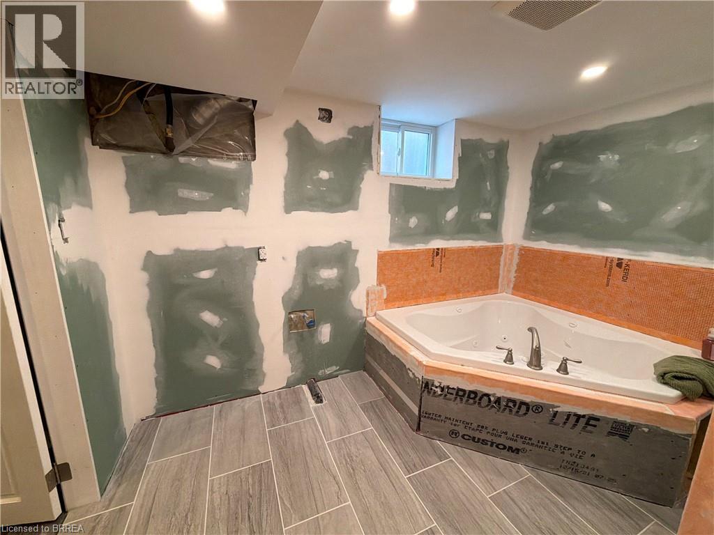 453 Glancaster Road, Glanbrook, Ontario  L0R 1W0 - Photo 31 - 40805396