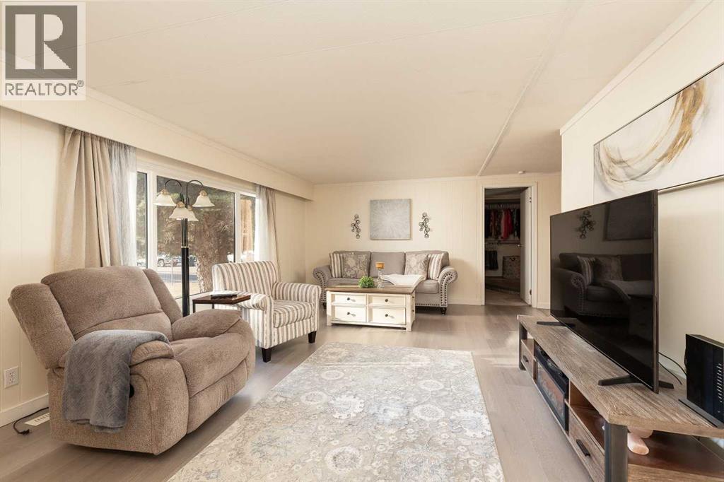 101 6 Avenue Ne, Milk River, Alberta  T0K 1M0 - Photo 4 - A2277106