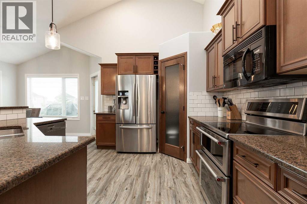 1644 Coalbanks Boulevard W, Lethbridge, Alberta  T1J 4H6 - Photo 4 - A2282753