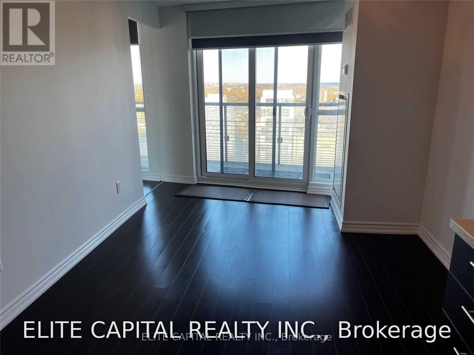 3704 - 386 Yonge Street, Toronto, Ontario  M5B 0A5 - Photo 3 - C12889644