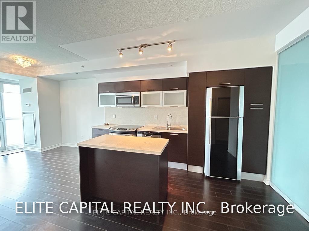 3704 - 386 Yonge Street, Toronto, Ontario  M5B 0A5 - Photo 4 - C12889644