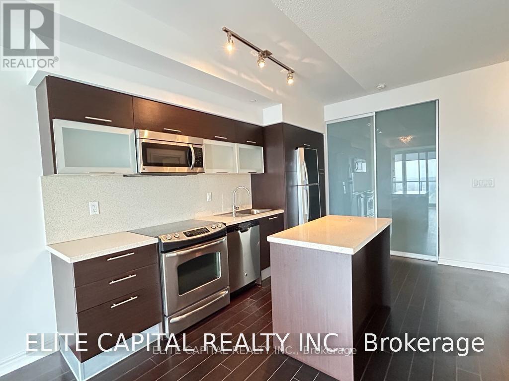 3704 - 386 Yonge Street, Toronto, Ontario  M5B 0A5 - Photo 5 - C12889644