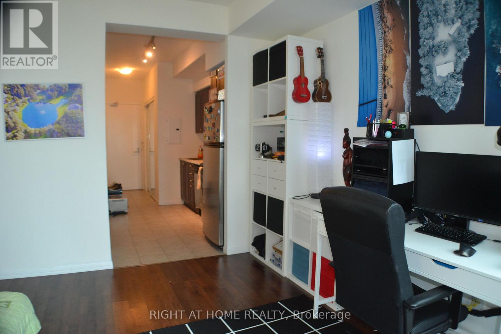 2306 - 215 Fort York Boulevard, Toronto, Ontario  M5V 4A2 - Photo 9 - C12889646