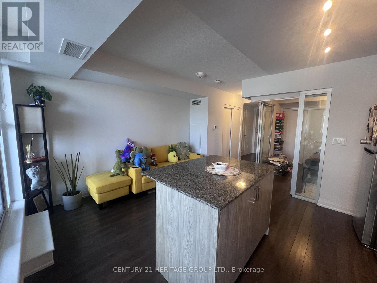 228 - 20 MEADOWGLEN PLACE, Toronto, Ontario