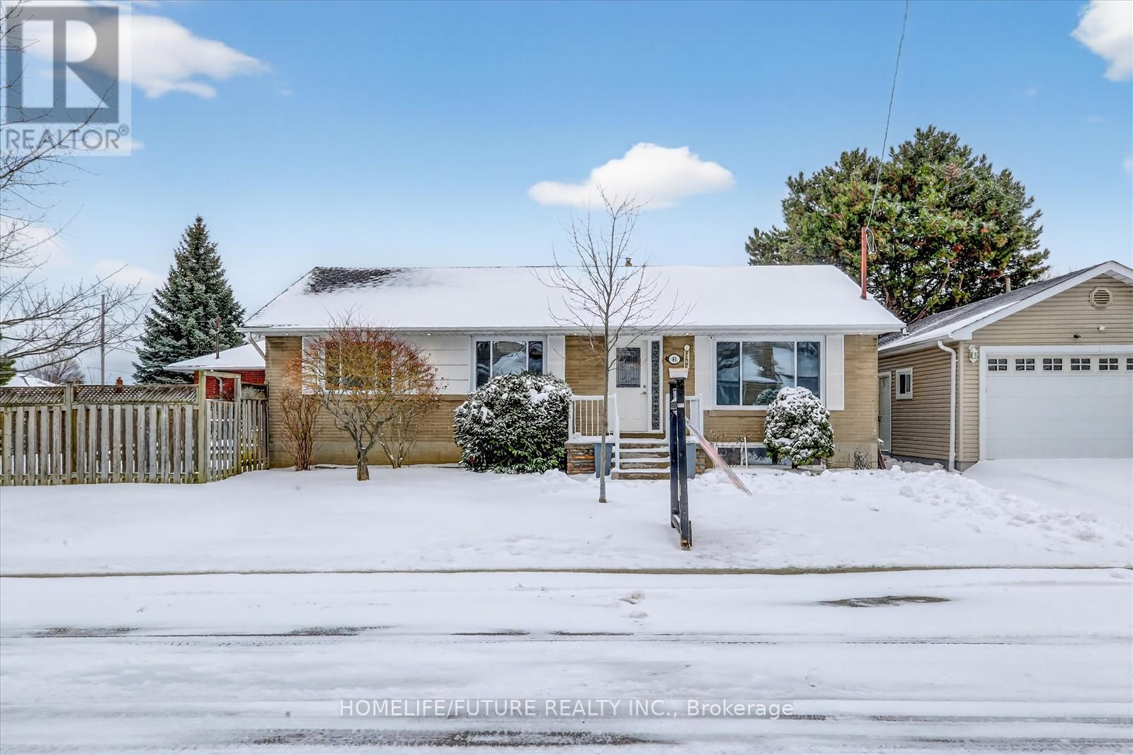 83 PACHINO BOULEVARD, Toronto, Ontario