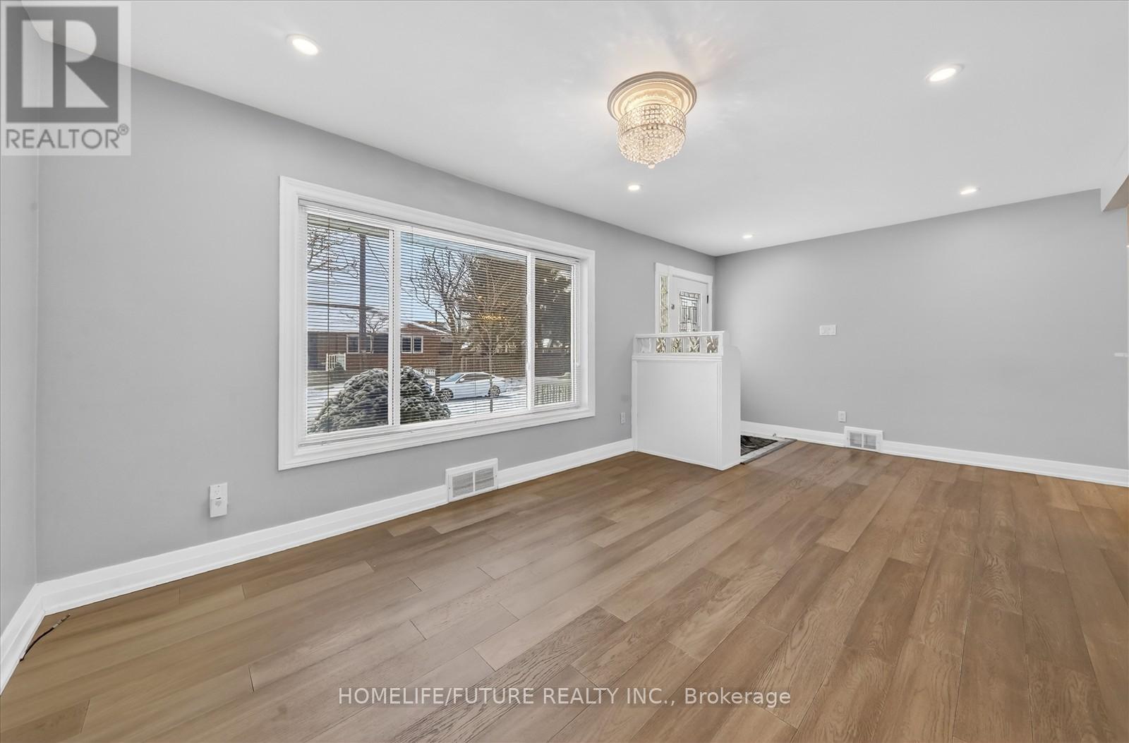 83 Pachino Boulevard, Toronto, Ontario  M1R 4J8 - Photo 10 - E12889658