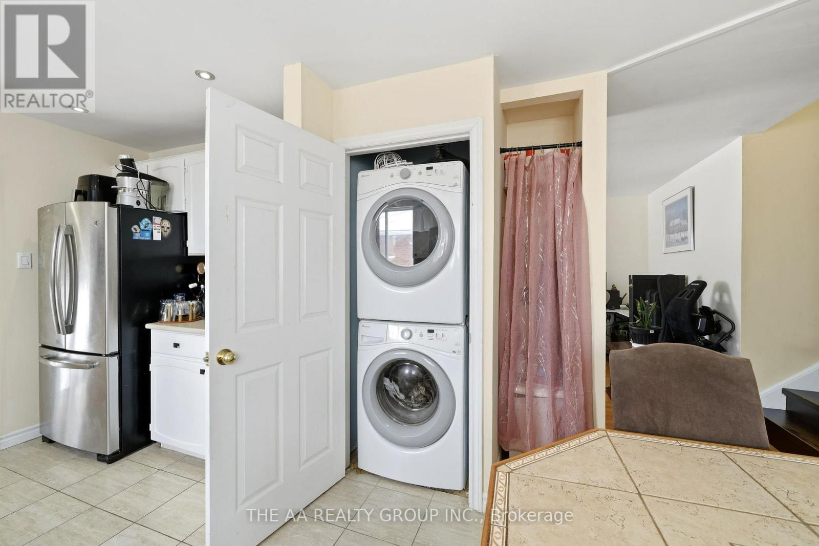 155 Britannia Avenue, Bradford West Gwillimbury, Ontario  L3Z 1A4 - Photo 16 - N12889668