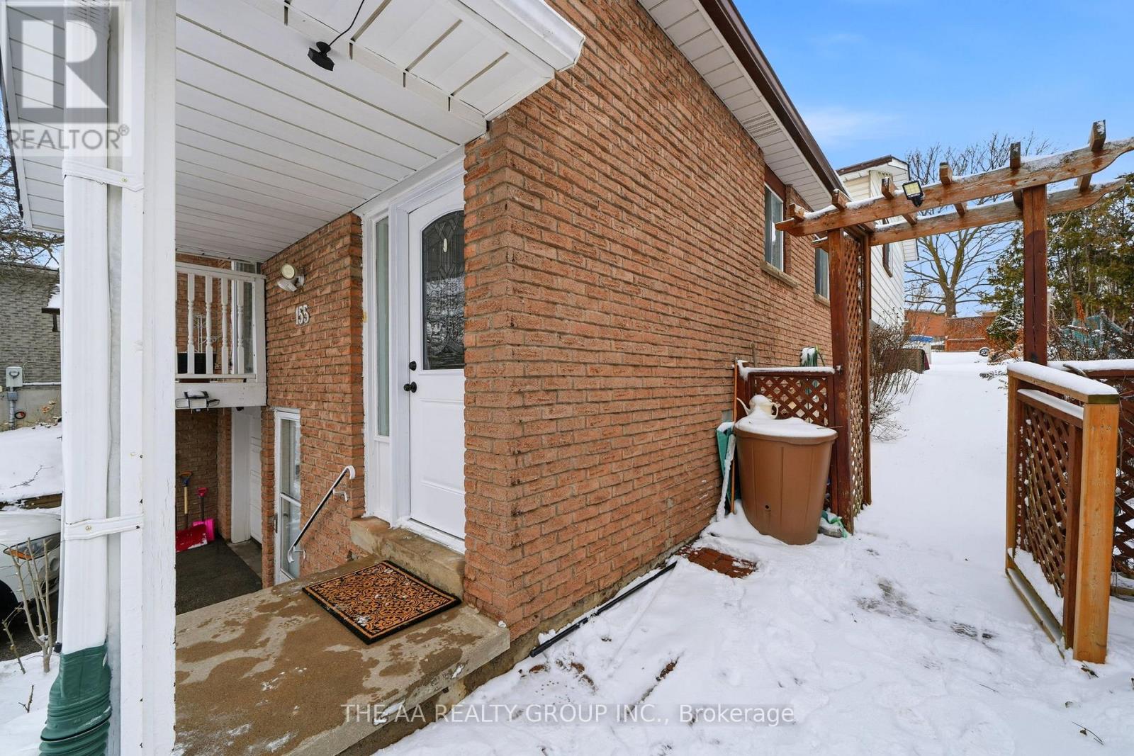 155 Britannia Avenue, Bradford West Gwillimbury, Ontario  L3Z 1A4 - Photo 6 - N12889668