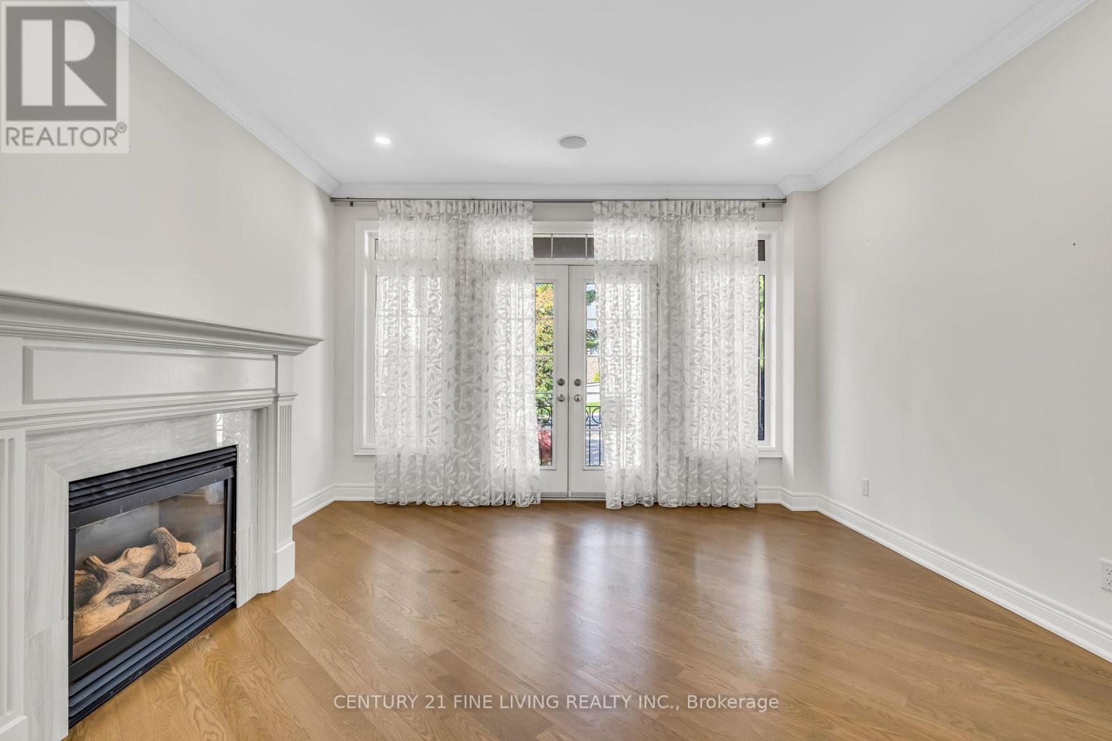 5 Classic Drive, Brampton, Ontario  L6Y 5G9 - Photo 8 - W12889220