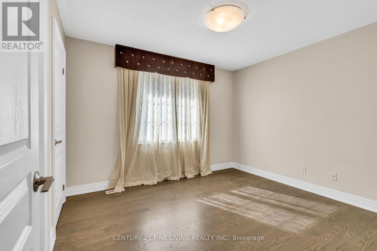 5 Classic Drive, Brampton, Ontario  L6Y 5G9 - Photo 30 - W12889220