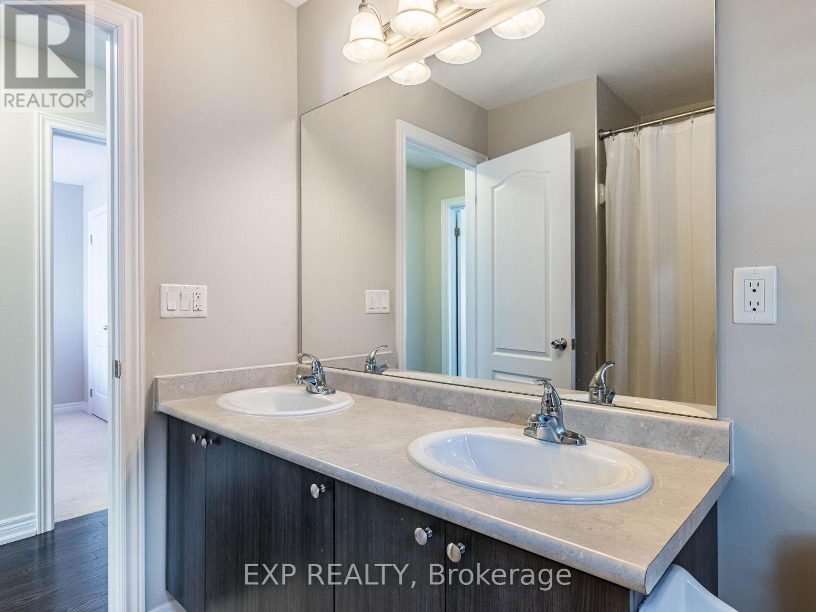 353 Hincks Drive, Milton, Ontario  L9T 8T9 - Photo 39 - W12889656