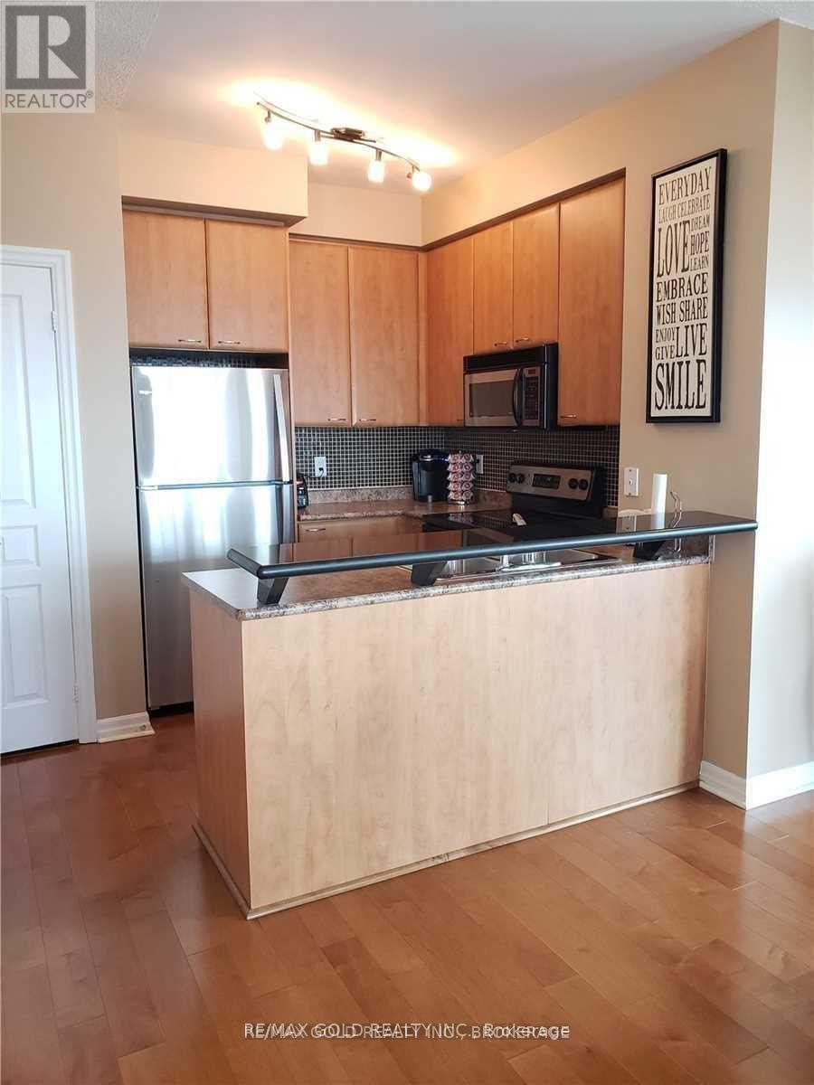 2102 - 220 Burnhamthorpe Road, Mississauga, Ontario  L5B 4N4 - Photo 10 - W12889688