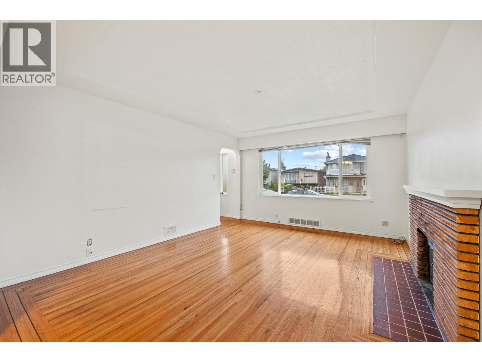 4644 Union Street, Burnaby, British Columbia  V5C 2Y3 - Photo 8 - R3100379