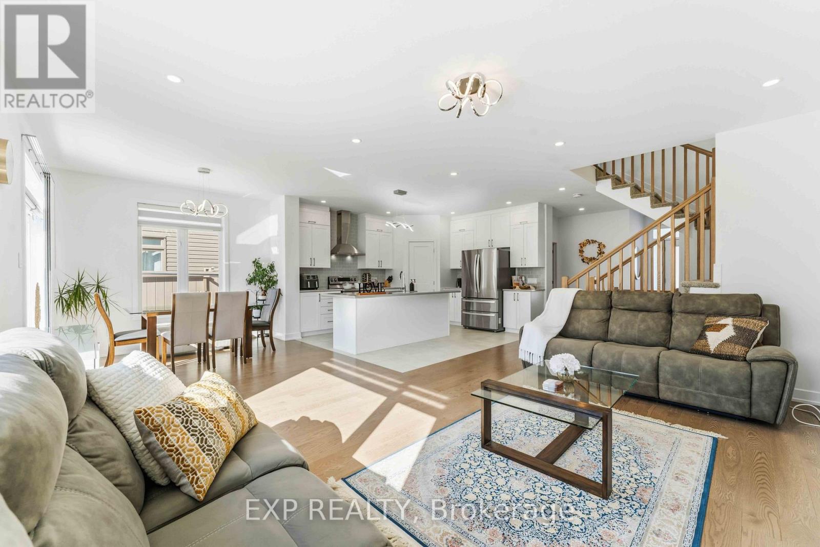 609 Putney Crescent, Ottawa, Ontario  K2S 2N6 - Photo 10 - X12845676