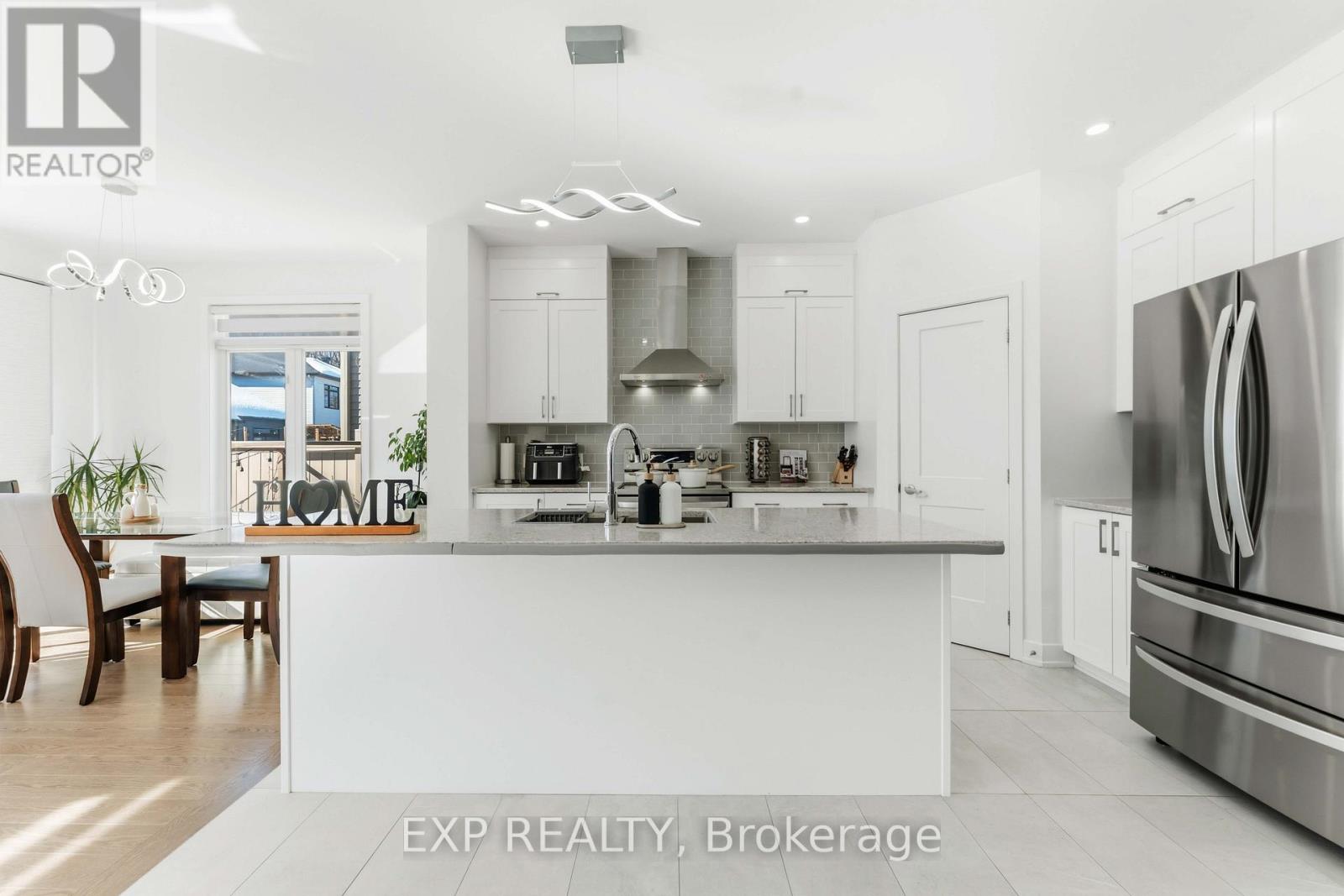 609 Putney Crescent, Ottawa, Ontario  K2S 2N6 - Photo 13 - X12845676