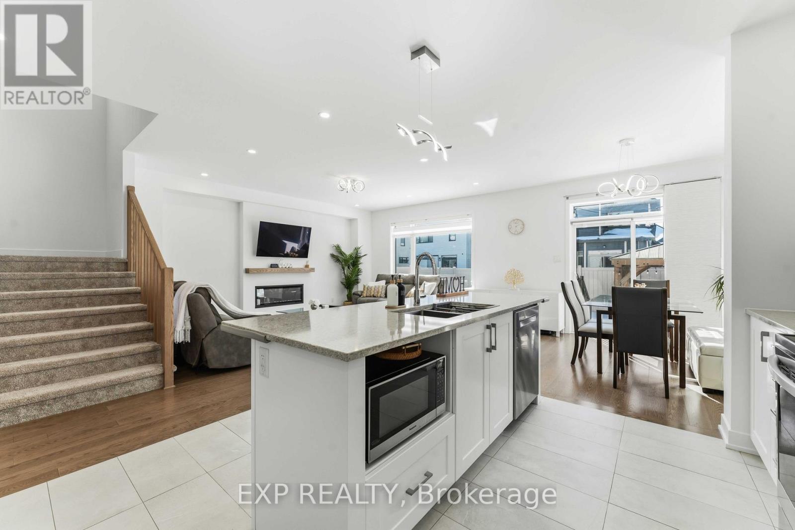 609 Putney Crescent, Ottawa, Ontario  K2S 2N6 - Photo 15 - X12845676