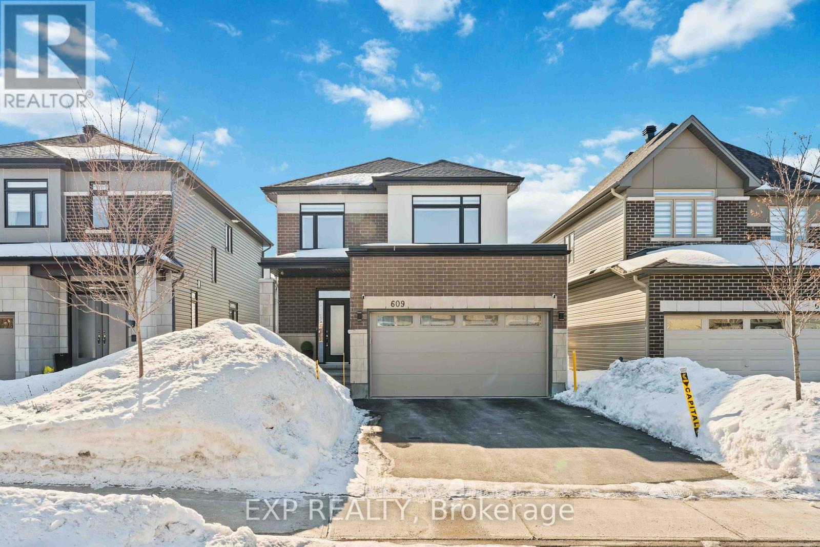 609 Putney Crescent, Ottawa, Ontario  K2S 2N6 - Photo 3 - X12845676