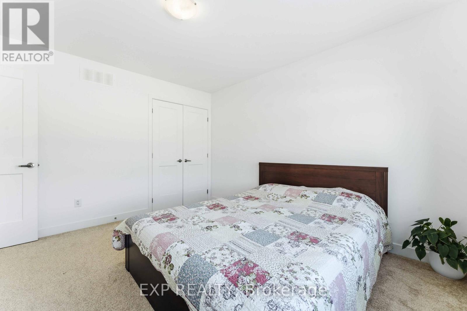 609 Putney Crescent, Ottawa, Ontario  K2S 2N6 - Photo 34 - X12845676