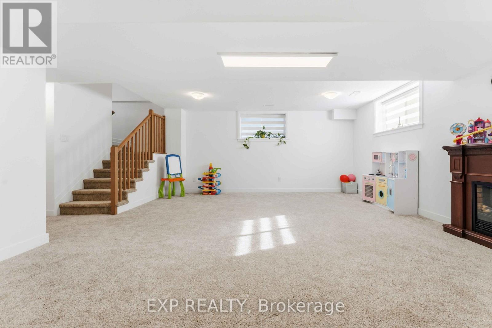 609 Putney Crescent, Ottawa, Ontario  K2S 2N6 - Photo 41 - X12845676