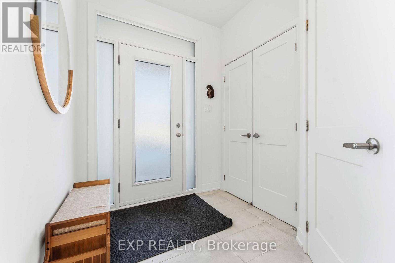 609 Putney Crescent, Ottawa, Ontario  K2S 2N6 - Photo 6 - X12845676