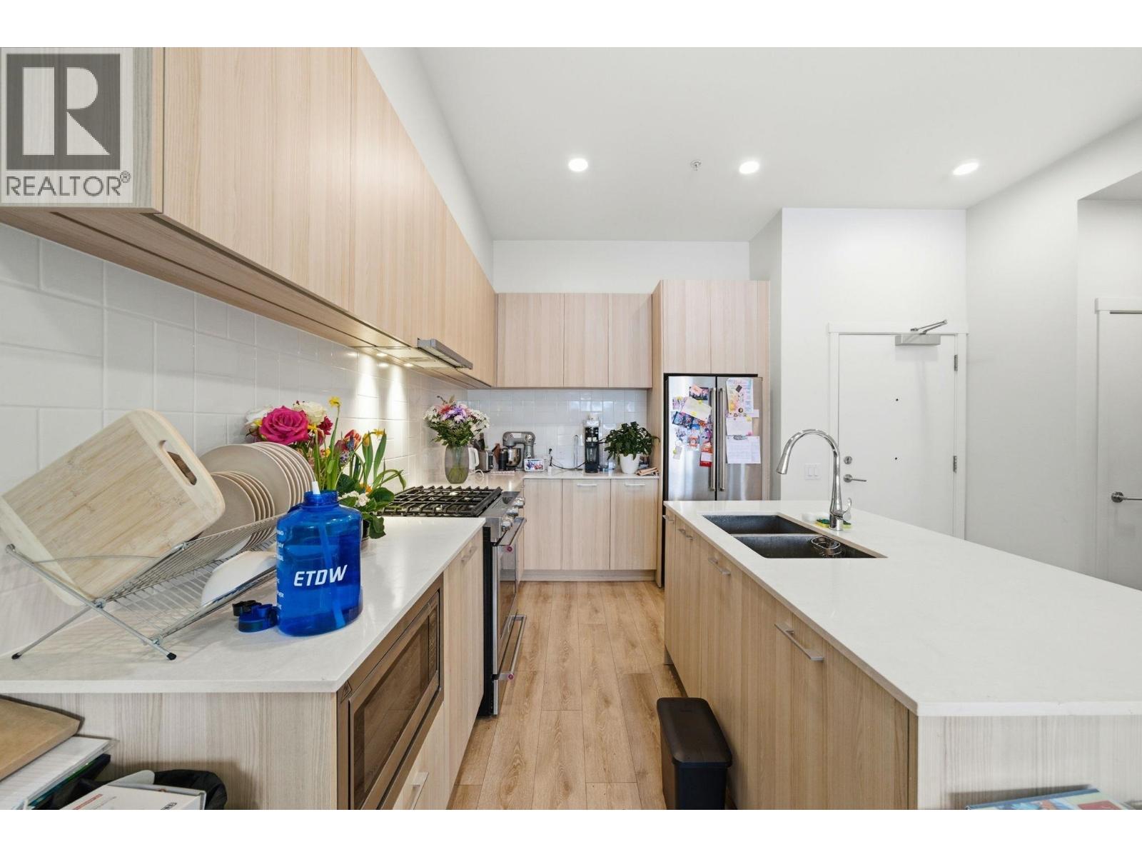 408 721 Anskar Court, Coquitlam, British Columbia  V3J 0L4 - Photo 6 - R3100432