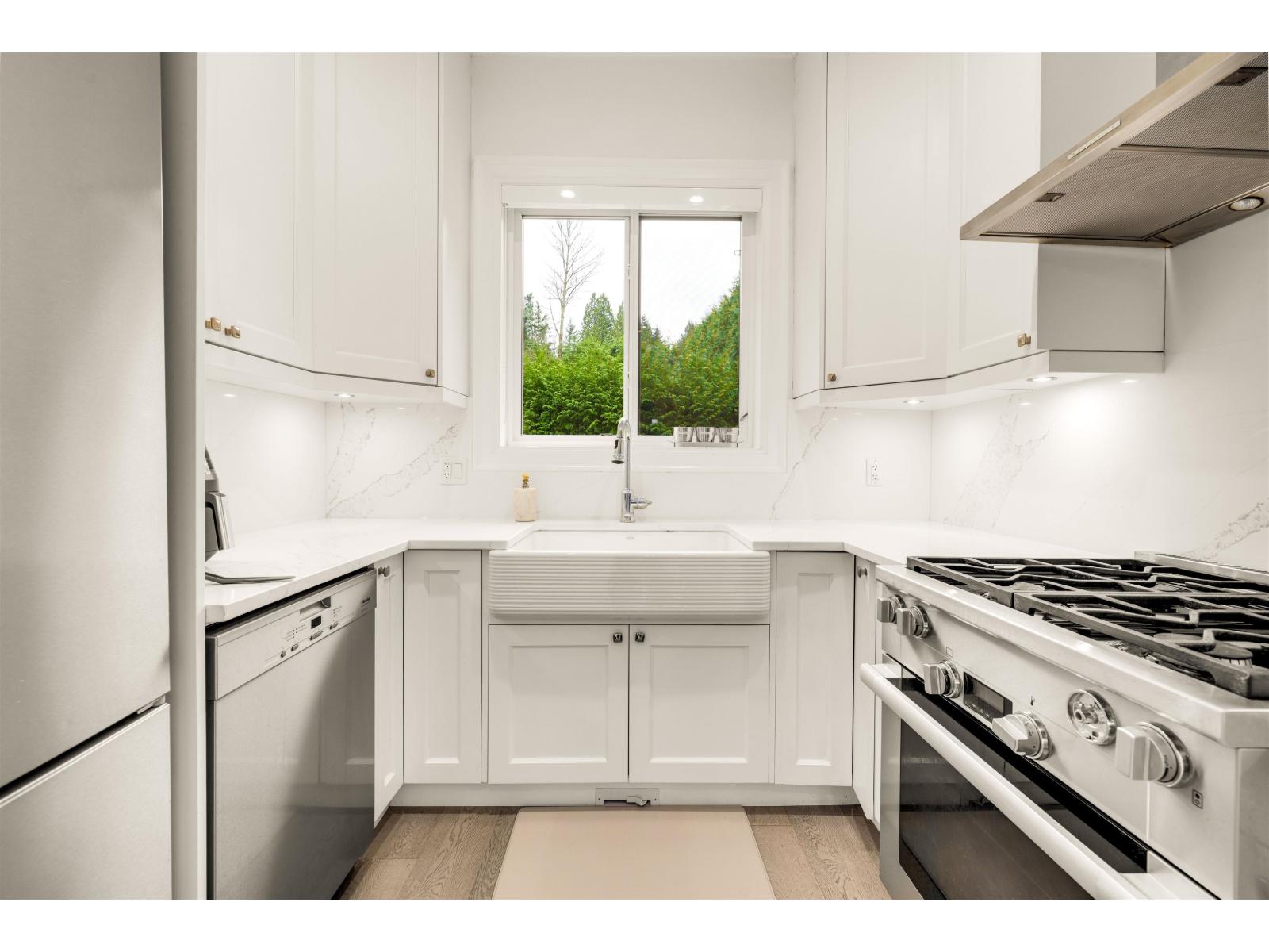 16738 Mcnair Drive, Surrey, British Columbia  V3Z 0P9 - Photo 13 - R3099704