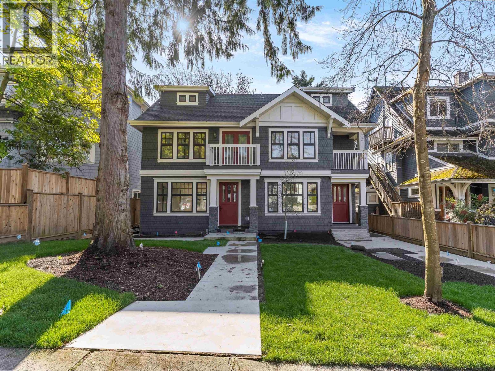 2570 W 2ND AVENUE, Vancouver, British Columbia