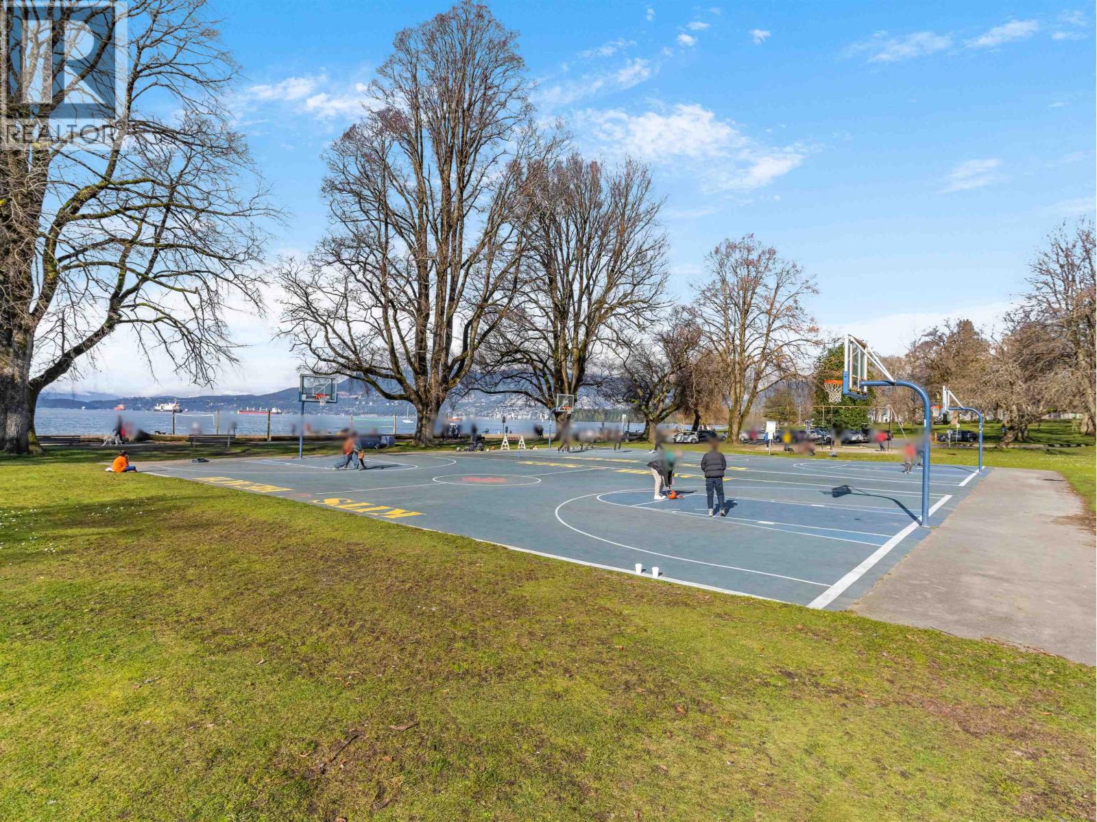 Listing Picture 5 of 10 : 2570 W 2ND AVENUE, Vancouver / 溫哥華 - 魯藝地產 Yvonne Lu Group - MLS Medallion Club Member