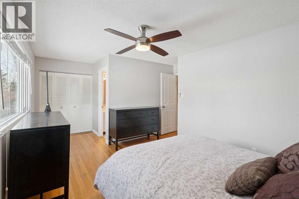 9724 Oakhill Drive Sw, Calgary, Alberta  T2V 3W5 - Photo 18 - A2290571