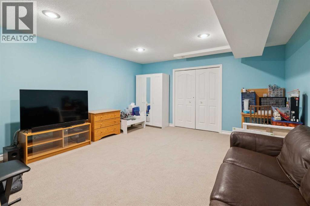 9724 Oakhill Drive Sw, Calgary, Alberta  T2V 3W5 - Photo 23 - A2290571