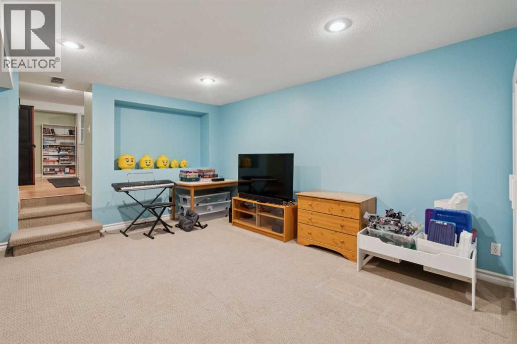 9724 Oakhill Drive Sw, Calgary, Alberta  T2V 3W5 - Photo 24 - A2290571