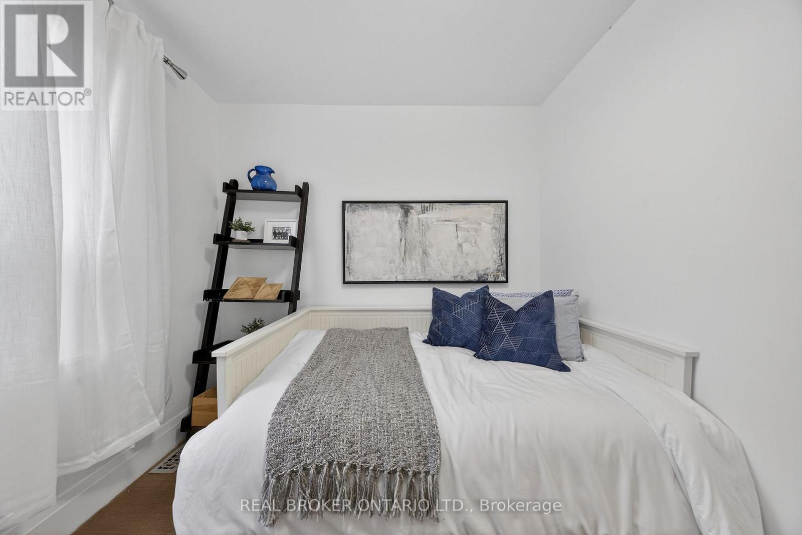 143 Parkmount Road, Toronto, Ontario  M4J 4V3 - Photo 20 - E12889704