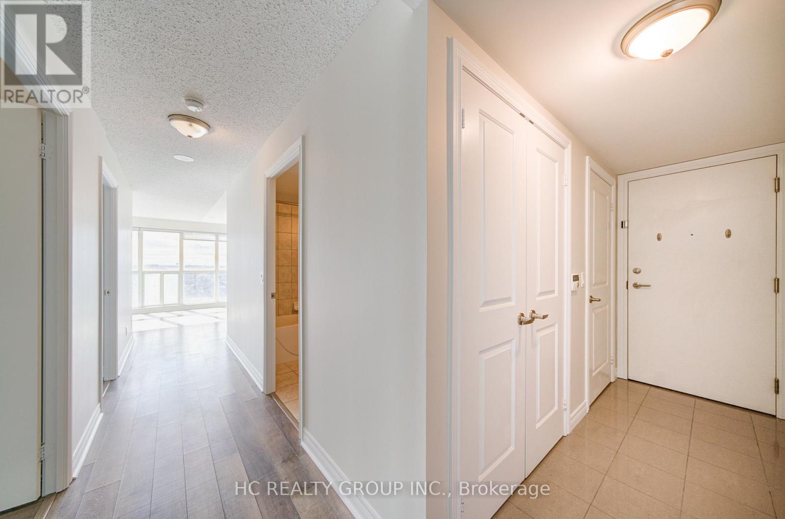 1610 - 50 Town Centre Court, Toronto, Ontario  M1P 0A9 - Photo 4 - E12889714