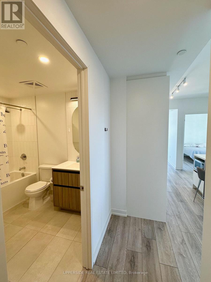 C504 - 8 Beverley Glen Boulevard, Vaughan, Ontario L6A 0M6 - Photo 10 - N12746634